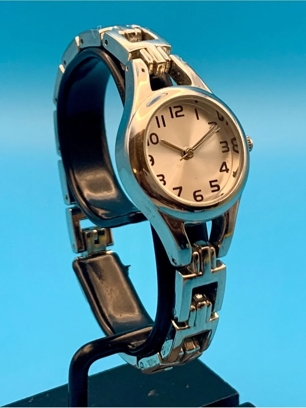 FMD Women’s Fashion Quartz Bracelet Wristwatch Japan Movt Working New Battery
